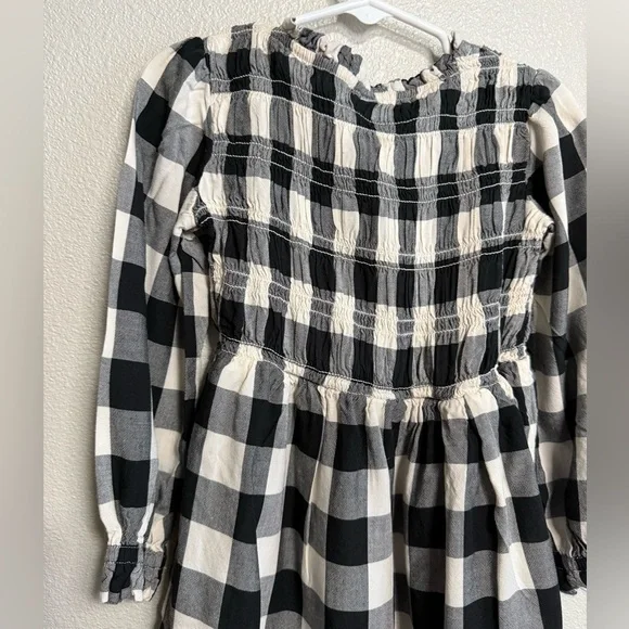 Hanna Andersson smocked black and white girl dress - Picture 4 of 6